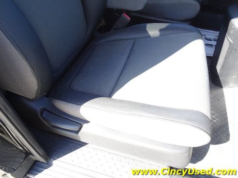 Used 2006 Honda Element EX image 25