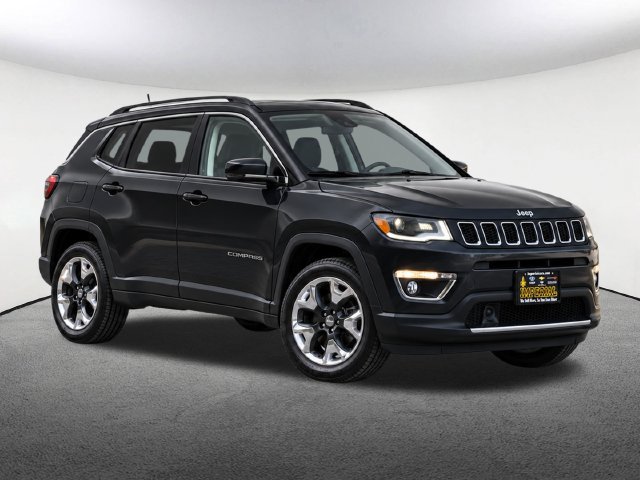 Used 2017 Jeep Compass Limited AWD/4WD image 2