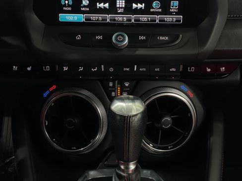 Used 2018 Chevrolet Camaro SS RWD image 24