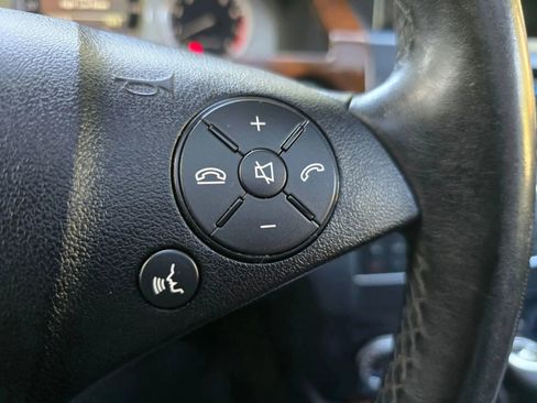 Used 2011 Mercedes-Benz GLK 350 GLK 350 4MATIC Sport Utility 4 image 11