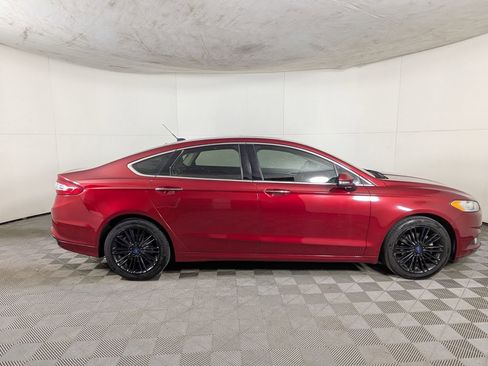 Used 2016 Ford Fusion SE w/ Equipment Group 202A image 6