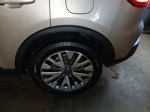 Used 2020 Ford Escape Titanium AWD/4WD image 5