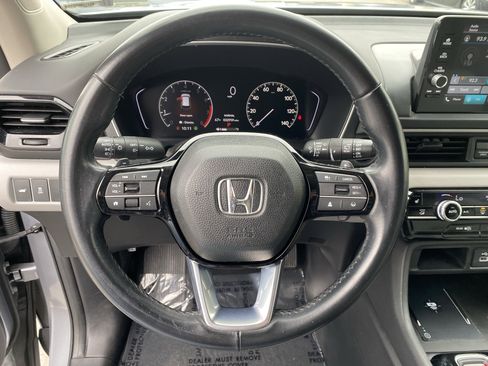 Used 2023 Honda Pilot EX-L image 25