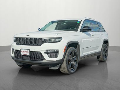 Used 2023 Jeep Grand Cherokee Limited w/ Black Appearance Package