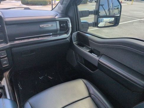 Used 2024 Ford F250 Lariat w/ Lariat Ultimate Package AWD/4WD image 17