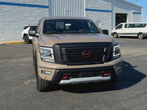 Used 2024 Nissan Titan PRO-4X w/ Pro-4x Utility Package image 3
