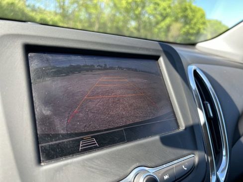 Used 2023 Chevrolet Equinox LT image 15