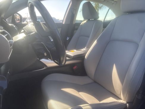 Used 2015 Lexus IS 250 image 9