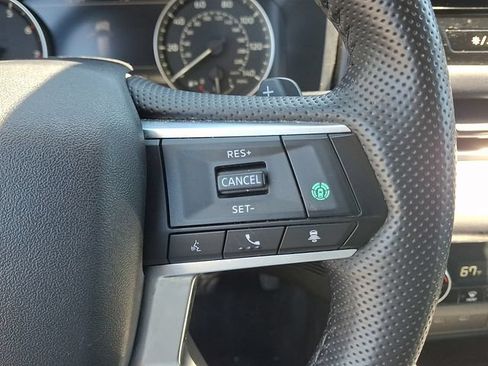 Used 2025 Mitsubishi Outlander SE AWD/4WD image 23