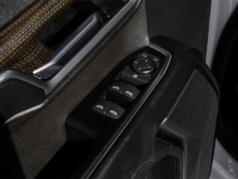 Used 2022 Chevrolet Silverado 1500 LT w/ Z71 Off-Road Package image 45