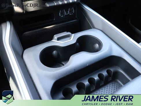 Used 2021 RAM 1500 Big Horn image 39