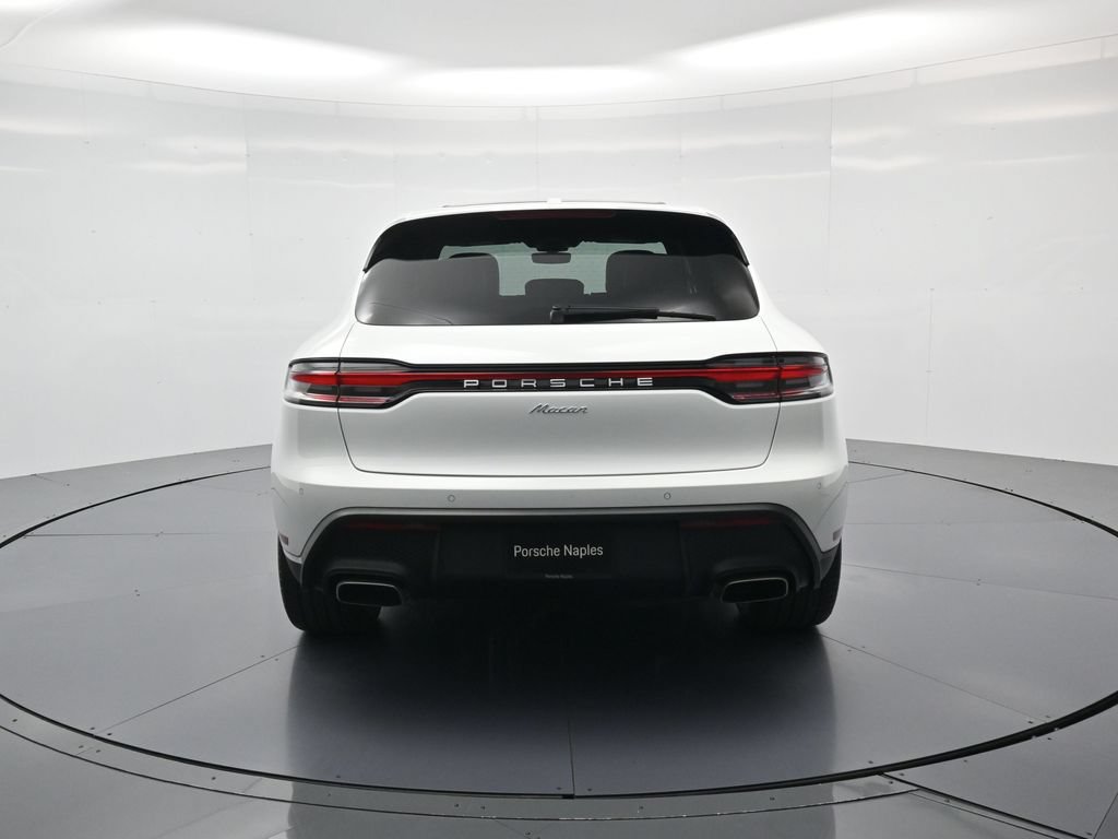 Certified 2026 Porsche Macan AWD/4WD image 29