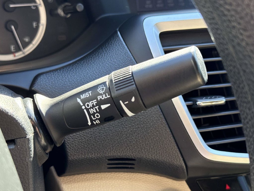 Used 2016 Honda Accord EX image 38