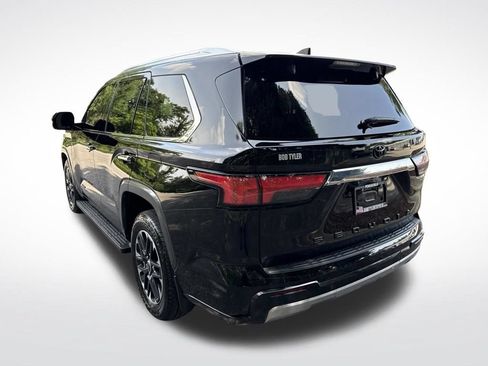 Used 2024 Toyota Sequoia Limited w/ Tow Technology Package AWD/4WD image 7
