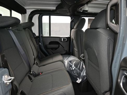 New 2026 Jeep Gladiator Sport image 33