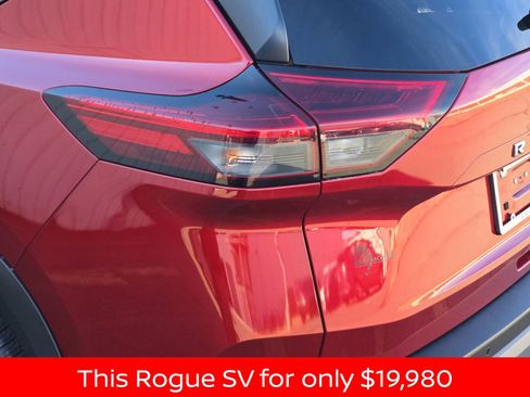 Used 2023 Nissan Rogue SV image 38