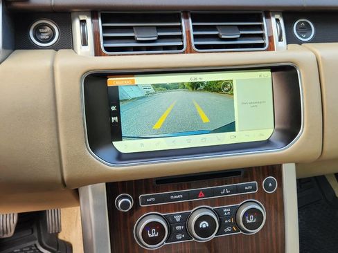 Used 2017 Land Rover Range Rover HSE image 51