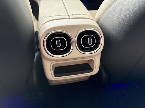 New 2026 Mercedes-Benz GLC 350e 4MATIC image 31