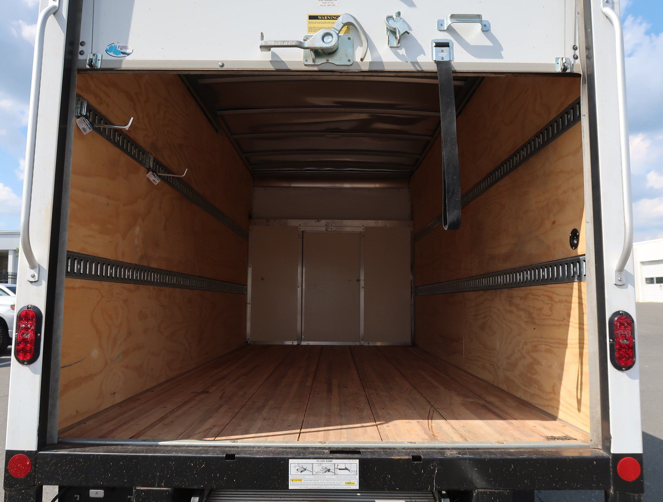 Used 2023 Chevrolet Express 3500 w/ Power Convenience Package RWD image 14