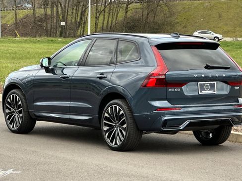 New 2026 Volvo XC60 T8 Ultra w/ Climate Package image 5