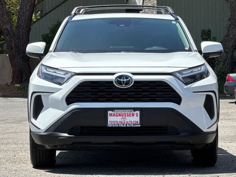 Certified 2022 Toyota RAV4 XLE w/ Convenience Package AWD/4WD image 8