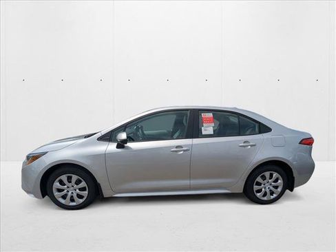 New 2025 Toyota Corolla LE image 5