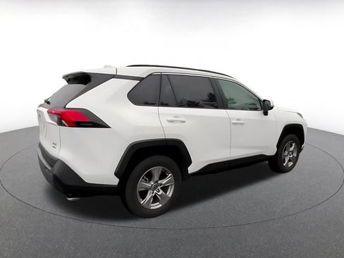 Used 2025 Toyota RAV4 XLE image 15
