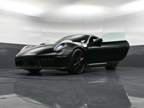 Certified 2026 Porsche 911 Carrera 4 GTS image 38