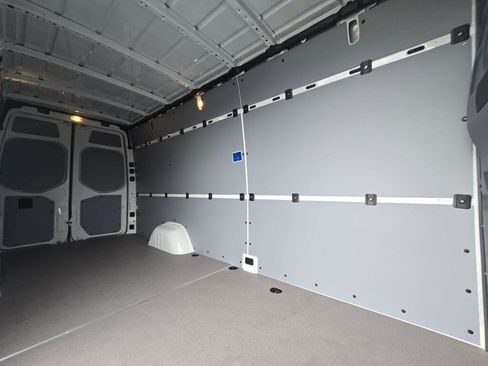 New 2026 Mercedes-Benz Sprinter 2500 image 18