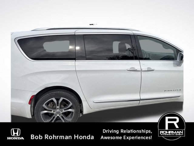Used 2021 Chrysler Pacifica Pinnacle AWD/4WD image 10