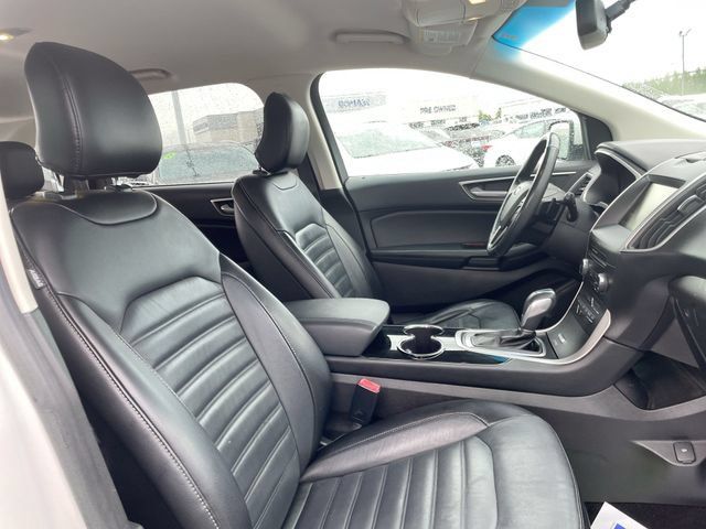 Used 2015 Ford Edge SEL w/ Equipment Group 201A FWD image 17