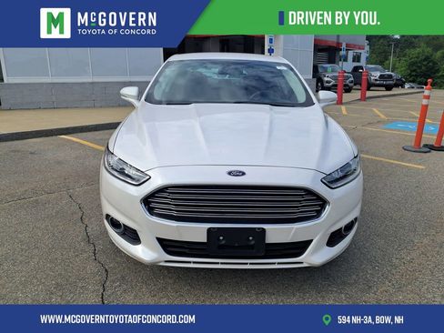 Used 2014 Ford Fusion SE w/ Equipment Group 201A FWD image 9