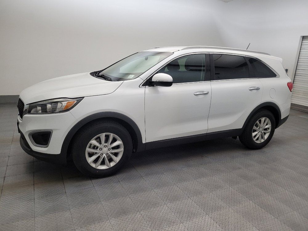 Used 2016 Kia Sorento FWD image 2