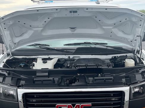 Used 2025 GMC Savana 3500 w/ Driver Convenience Package RWD image 25