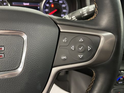 Used 2023 GMC Terrain AT4 image 18
