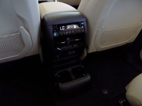 New 2026 Jeep Grand Cherokee L Limited AWD/4WD image 35
