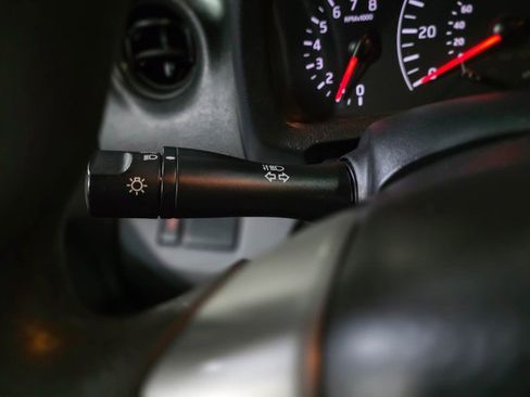 Used 2020 Nissan NV200 S image 18