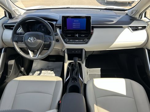 Certified 2023 Toyota Corolla Cross XLE w/ Convenience Package AWD/4WD image 18