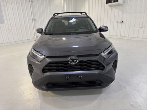 Used 2024 Toyota RAV4 XLE w/ Convenience Package FWD image 8