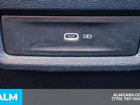 Used 2025 Volkswagen Taos SE FWD image 52