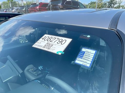 Used 2026 Toyota Sienna XSE FWD image 3