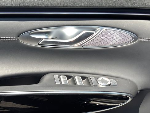 Certified 2026 Genesis GV70 2.5T AWD/4WD image 12