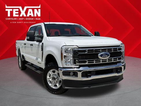 Used 2025 Ford F250 XLT AWD/4WD image 1