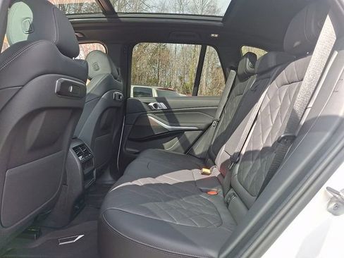 Used 2025 BMW X5 xDrive40i w/ Parking Assistance Package image 10