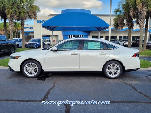 New 2025 Honda Accord LX image 2