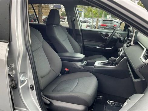 Used 2024 Toyota RAV4 XLE FWD image 7