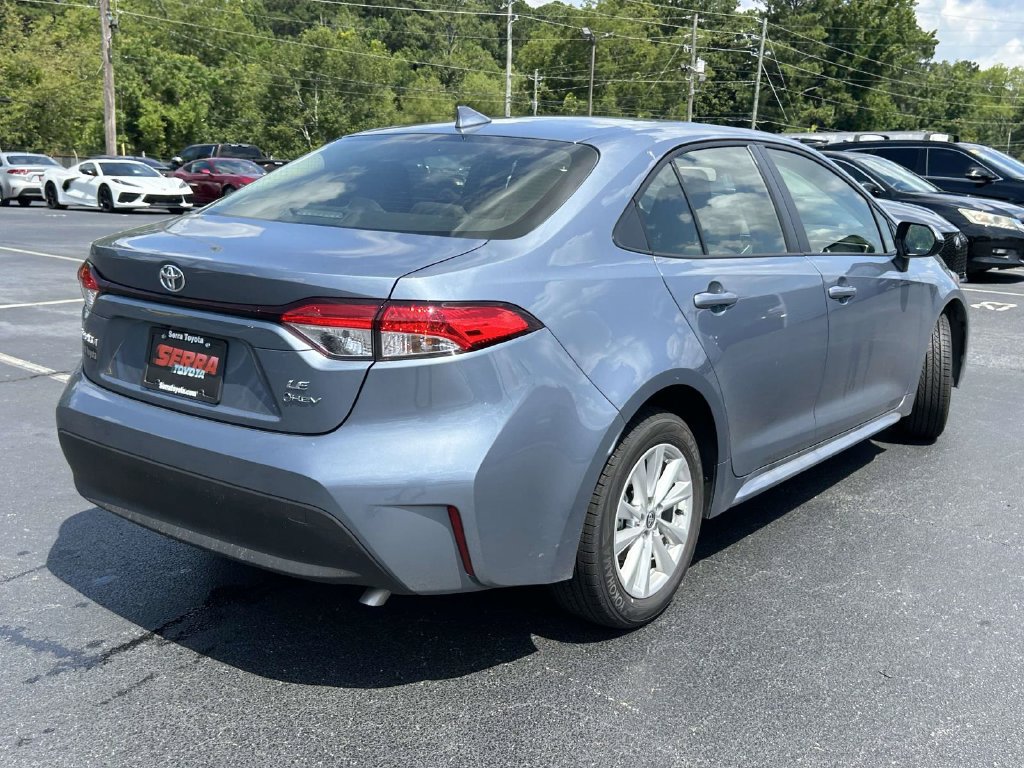 Used 2026 Toyota Corolla LE w/ LE Premium Package FWD image 3
