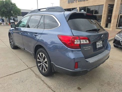 Used 2017 Subaru Outback 2.5i Limited image 2