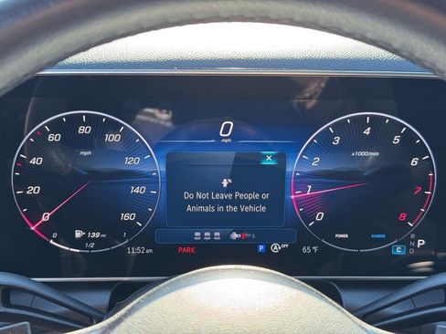 Certified 2025 Mercedes-Benz GLC 300 image 24