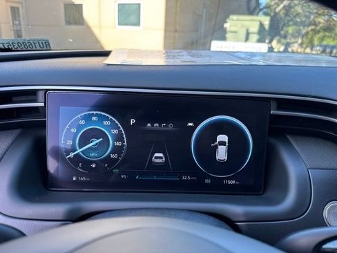 Used 2024 Hyundai Tucson Limited AWD/4WD image 9
